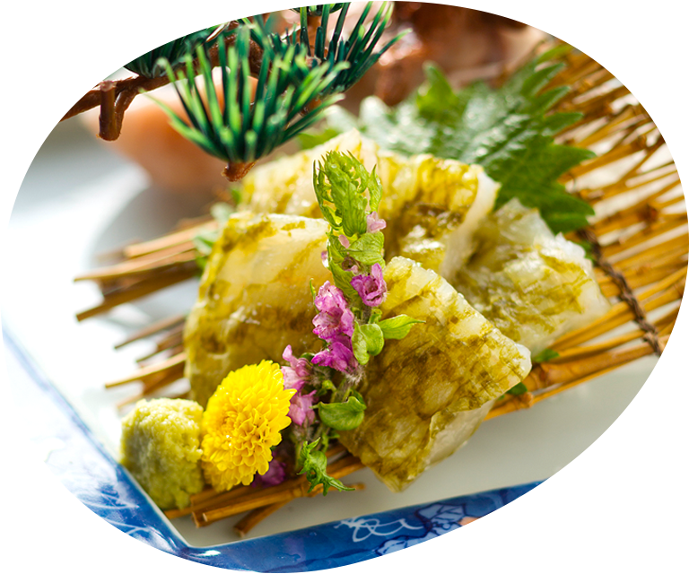Toyama delicacy 1 : white shrimp sandwiched in kelp
